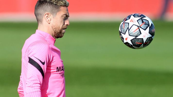 Sevilla's Argentinian forward Papu Gomez attends a training session at the Olival training ground in Vila Nova de Gaia on February 16, 2021 on the eve of the UEFA Champions League round of 16 first leg football match between Porto and Juventus. (Photo by CRISTINA QUICLER / AFP) (Photo by CRISTINA QUICLER/AFP via Getty Images) Papu Gomez: “Mi piacerebbe una esperienza al Napoli! Io, Gasp e se becchiamo l’Atalanta…” - immagine 1