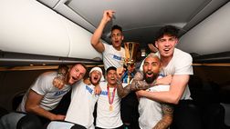 Inter, che festa dopo la Coppa. Sigari e musica di Lautaro dj: alle 4.30 la sorpresa di Inzaghi