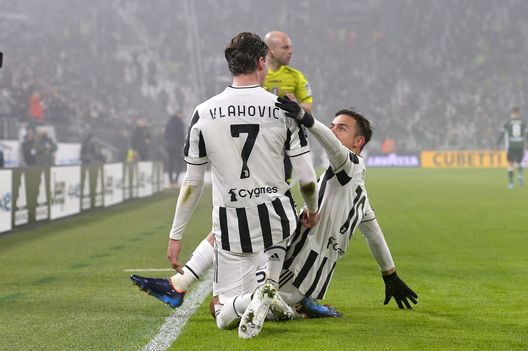 Paulo Dybala e Dušan Vlahovic Juve, verso il Sassuolo: c’è Vlahovic dal primo minuto - immagine 1