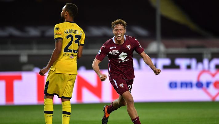 TURIN, ITALY - MAY 03: Mergim Vojvoda of Torino FC celebrates after scoring their side's first goal during the Serie A match between Torino FC and Parma Calcio at Stadio Olimpico di Torino on May 03, 2021 in Turin, Italy. Sporting stadiums around Italy remain under strict restrictions due to the Coronavirus Pandemic as Government social distancing laws prohibit fans inside venues resulting in games being played behind closed doors. (Photo by Valerio Pennicino/Getty Images) TURIN, ITALY - MAY 03: Mergim Vojvoda of Torino FC celebrates after scoring their side's first goal during the Serie A match between Torino FC and Parma Calcio at Stadio Olimpico di Torino on May 03, 2021 in Turin, Italy. Sporting stadiums around Italy remain under strict restrictions due to the Coronavirus Pandemic as Government social distancing laws prohibit fans inside venues resulting in games being played behind closed doors. (Photo by Valerio Pennicino/Getty Images)
