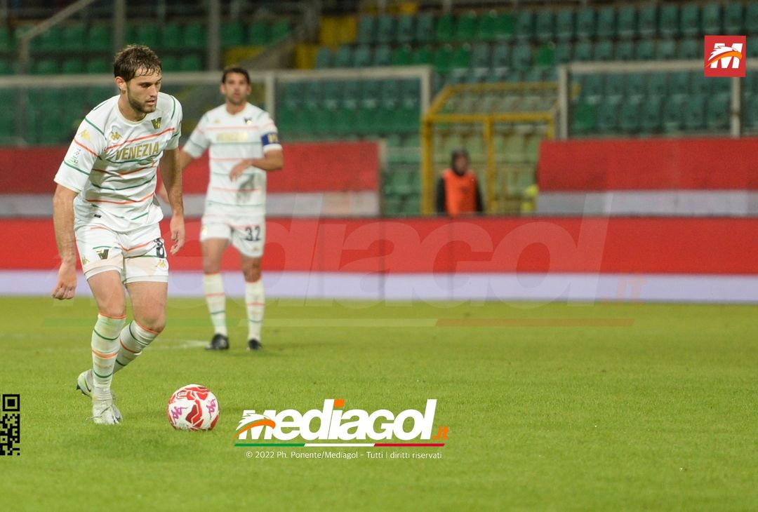 FOTO Palermo-Venezia 0-1, 14ª giornata di Serie B 2022-2023 (Gallery) - immagine 29