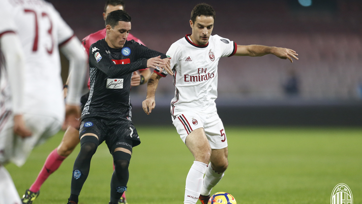 José Maria Callejon e Giacomo Bonaventura durante Napoli-Milan (credits: acmilan.com) 