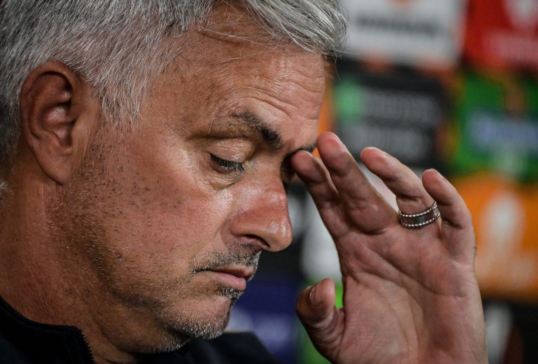 Roma, la conferenza stampa di Mourinho nel Media Day di Trigoria – FOTO GALLERY - immagine 7