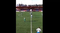 VIDEO/ Da centrocampo con un pallonetto: è un gol da fuoriclasse