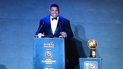Globe Soccer Awards, premio per Ronaldo. E il Fenomeno sul palco urla: “Forza Inter!”