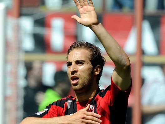 1 maggio 2011, l'esultanza di Mathieu Flamini per il gol in AC Milan-Bologna 1-0 (credits: GETTY Images) 