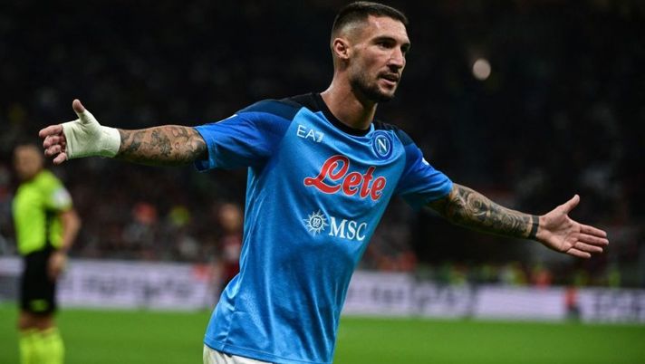 Napoli's Italian forward Matteo Politano reacts during the Italian Serie A football match between AC Milan and Napoli on September 18, 2022 at the San Siro stadium in Milan. (Photo by MIGUEL MEDINA / AFP) (Photo by MIGUEL MEDINA/AFP via Getty Images) Napoli, Politano ‘vede’ il Torino: le novità di oggi. E migliora anche Osimhen - immagine 1