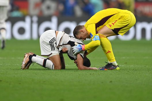 Germania Neuer (getty images) Germania Neuer