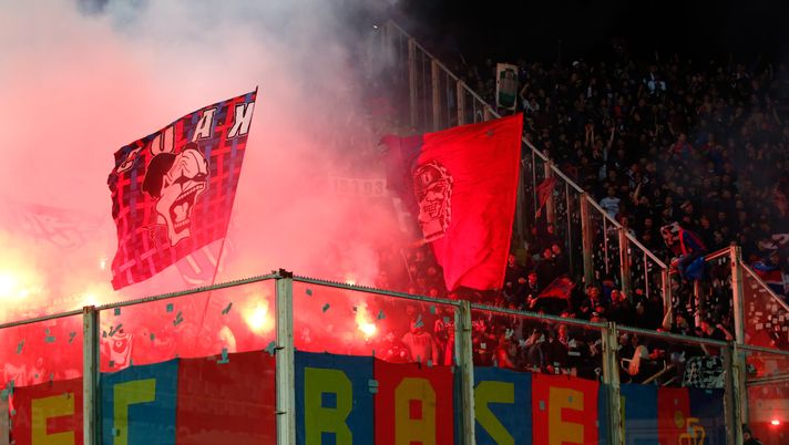 Le immagini dei tifosi del Basilea. Carichi verso St.Jakob-Park - immagine 1