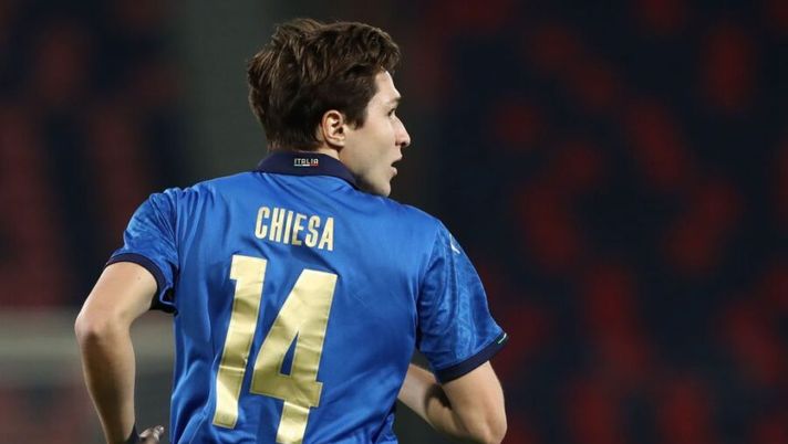 BOLOGNA, ITALY - JUNE 04: Federico Chiesa of Italy looks on during the international friendly match between Italy and Czech Republic at on June 04, 2021 in Bologna, Italy. (Photo by Marco Luzzani/Getty Images) FLASH – Italia, la formazione ufficiale contro la Turchia: le scelte su Spinazzola e Chiesa - immagine 1