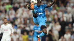 Bailly, follia da rosso: intervento su N’Diaye che finisce in ospedale