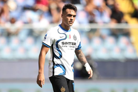 GENOA, ITALY - SEPTEMBER 12: Lautaro Martinez of FC Internazionale during the Serie A match between UC Sampdoria and FC Internazionale at Stadio Luigi Ferraris on September 12, 2021 in Genoa, Italy. (Photo by FC Internazionale/Inter via Getty Images ) GENOA, ITALY - SEPTEMBER 12: Lautaro Martinez of FC Internazionale during the Serie A match between UC Sampdoria and FC Internazionale at Stadio Luigi Ferraris on September 12, 2021 in Genoa, Italy. (Photo by FC Internazionale/Inter via Getty Images )