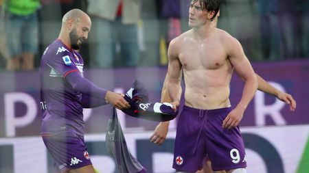 GERMOGLI PH: 31 OTTOBRE 2021 FIRENZE STADIO ARTEMIO FRANCHI SERIE A FIORENTINA VS SPEZIA NELLA FOTO VLAHOVIC GERMOGLI PH: 31 OTTOBRE 2021 FIRENZE STADIO ARTEMIO FRANCHI SERIE A FIORENTINA VS SPEZIA NELLA FOTO VLAHOVIC