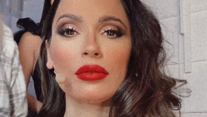 FOTO &#8211; Alessia Macari torna a vestire i panni de &#8216;La Ciociara&#8217; 