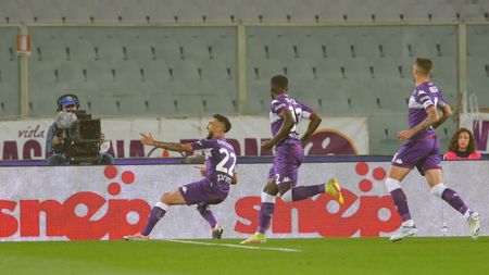 FLORENCE, ITALY - MAY 09: Nicolas Gonzalez of ACF Fiorentina celebrates after scored the first goal for his team during the Serie A match between ACF Fiorentina and AS Roma at Stadio Artemio Franchi on May 09, 2022 in Florence, Italy. (Photo by Fabio Rossi/AS Roma via Getty Images)
