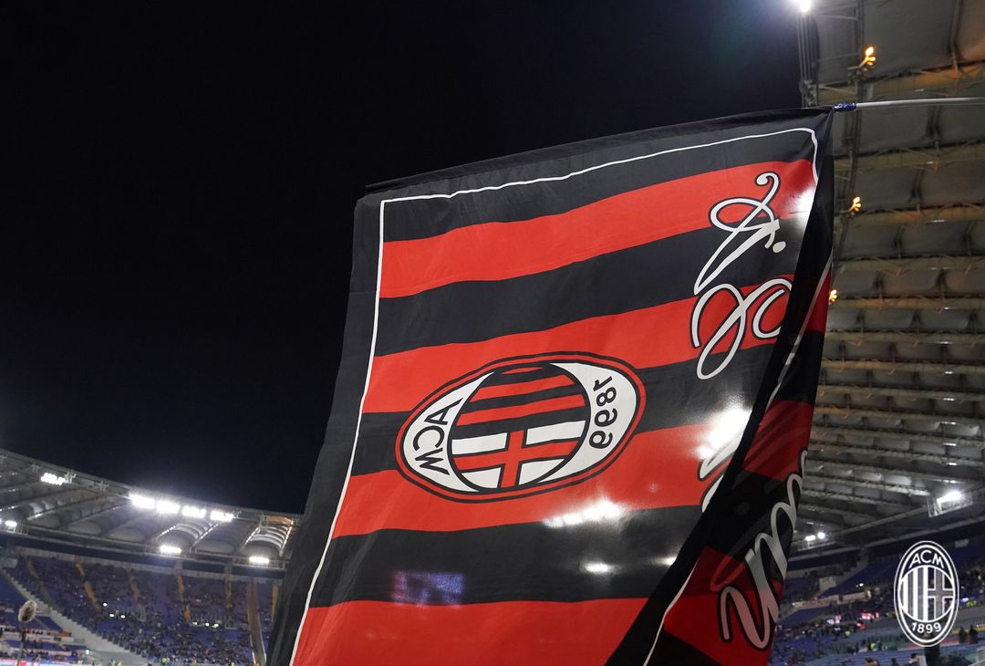  I tifosi del Milan in trasferta allo stadio Olimpico di Roma (credits: acmilan.com) 