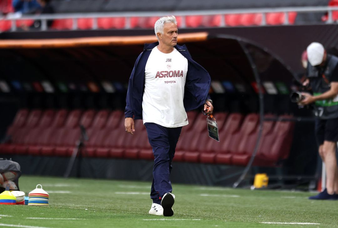 La Roma sul prato della Puskas Arena. Domani la finale – FOTO GALLERY - immagine 27