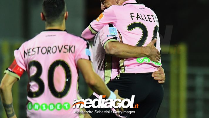 CARPI, ITALY - OCTOBER 30: Cesar Alejando Faletti of Citta di Palermo celebrates after scoring the opening goal during the Serie b match between Carpi FC and US Citta di Palermo on October 30, 2018 in Carpi, Italy. (Photo by Alessandro Sabattini/Getty Images) *** Local Caption *** Cesar Alejando Faletti CARPI, ITALY - OCTOBER 30: Cesar Alejando Faletti of Citta di Palermo celebrates after scoring the opening goal during the Serie b match between Carpi FC and US Citta di Palermo on October 30, 2018 in Carpi, Italy. (Photo by Alessandro Sabattini/Getty Images) *** Local Caption *** Cesar Alejando Faletti