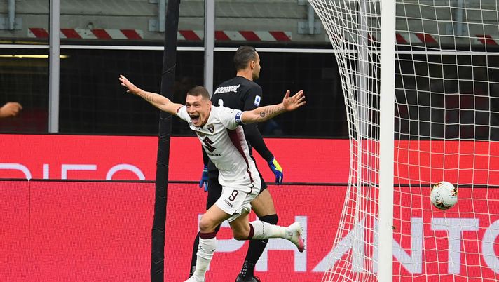 MILAN, ITALY - JULY 13:  Andrea Belotti  of Torino FC celebrates after scoring the goal during the Serie A match between FC Internazionale and  Torino FC at Stadio Giuseppe Meazza on July 13, 2020 in Milan, Italy.  (Photo by Claudio Villa - Inter/Inter via Getty Images) 
