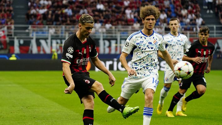 MILAN, ITALY - SEPTEMBER 14: Alexis Saelemaekers of AC Milan in action during the UEFA Champions League group E match between AC Milan and Dinamo Zagreb at Giuseppe Meazza Stadium on September 14, 2022 in Milan, Italy. (Photo by Pier Marco Tacca/AC Milan via Getty Images)