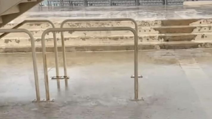 FOTO – Il Franchi finisce sott’acqua: stadio allagato FOTO – Il Franchi finisce sott’acqua: stadio allagato