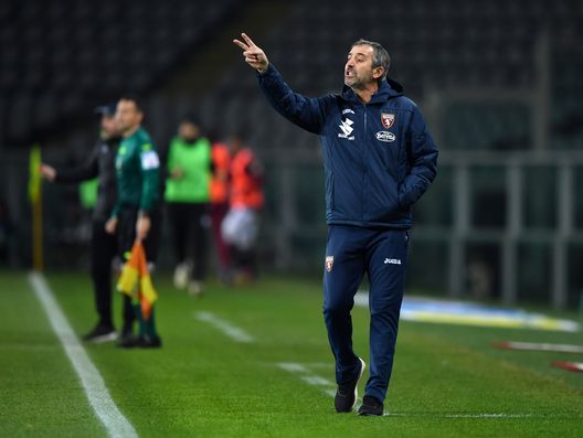 TURIN, ITALY - JANUARY 16: Marco Giampaolo, Head Coach of Torino F.C. gives their team instructions during the Serie A match between Torino FC and Spezia Calcio at Stadio Olimpico di Torino on January 16, 2021 in Turin, Italy. Sporting stadiums around Italy remain under strict restrictions due to the Coronavirus Pandemic as Government social distancing laws prohibit fans inside venues resulting in games being played behind closed doors. (Photo by Valerio Pennicino/Getty Images) TURIN, ITALY - JANUARY 16: Marco Giampaolo, Head Coach of Torino F.C. gives their team instructions during the Serie A match between Torino FC and Spezia Calcio at Stadio Olimpico di Torino on January 16, 2021 in Turin, Italy. Sporting stadiums around Italy remain under strict restrictions due to the Coronavirus Pandemic as Government social distancing laws prohibit fans inside venues resulting in games being played behind closed doors. (Photo by Valerio Pennicino/Getty Images)