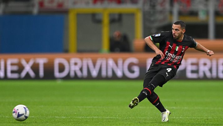 MILAN, ITALY - NOVEMBER 05: Ismael Bennacer of AC Milan in action during the Serie A match between AC MIlan and Spezia Calcio at Stadio Giuseppe Meazza on November 05, 2022 in Milan, Italy. (Photo by Claudio Villa/AC Milan via Getty Images)