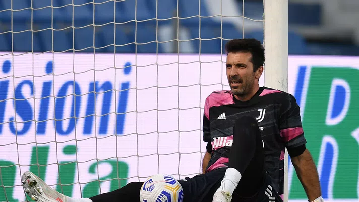 Buffon sul suo futuro: &#8220;Difficile vedermi in Italia. L&#8217;estero? La prima scelta&#8221;