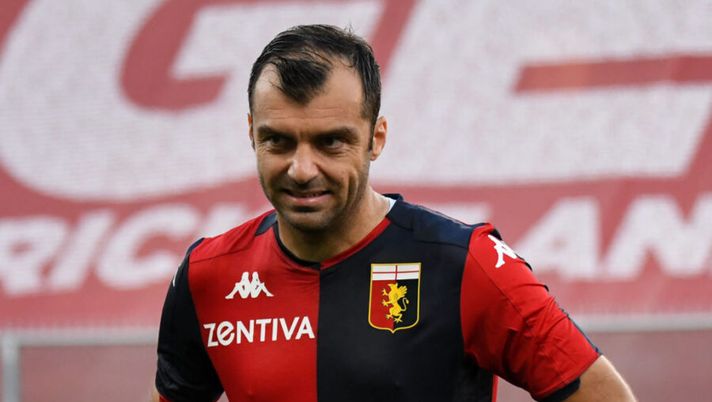 GENOA, ITALY - JULY 19:Goran Pandev of Genoa CFC during the Serie A match between Genoa CFC and US Lecce at Stadio Luigi Ferraris on July 19, 2020 in Genoa, Italy. (Photo by Paolo Rattini/Getty Images) Genoa, stop muscolare per Pandev: cosa filtra per lui e Pellegrini verso la Lazio - immagine 1