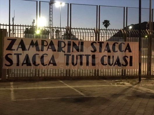  Striscione apparso allo stadio Renzo Barbera 