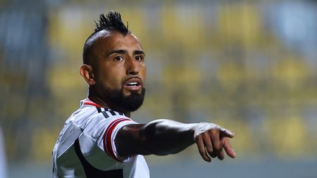 VINA DEL MAR, CHILE - JANUARY 27: Arturo Vidal of Colo Colo gestures during the match between Everton and Colo Colo as part of the Copa ViÒa 2024 at Estadio Sausalito on January 27, 2024 in Vina del Mar, Chile. (Photo by Marcelo Hernandez/Getty Images)