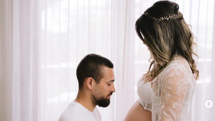 Leo Duarte con la moglie incinta, foto Instagram Duarte 