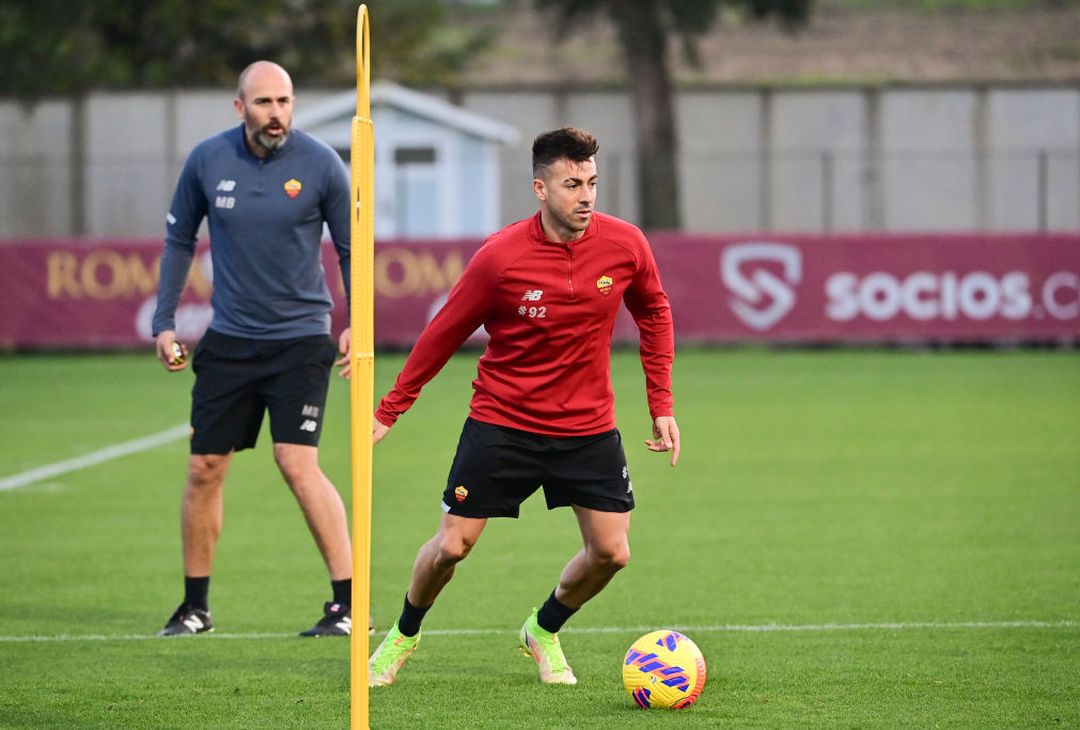 La Roma torna ad allenarsi a Trigoria in vista del Genoa – FOTO GALLERY - immagine 9