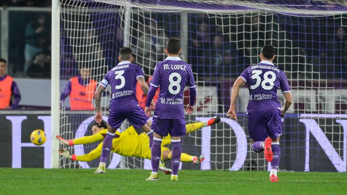 Svilar, Llorente e la fortuna salvano De Rossi - immagine 1