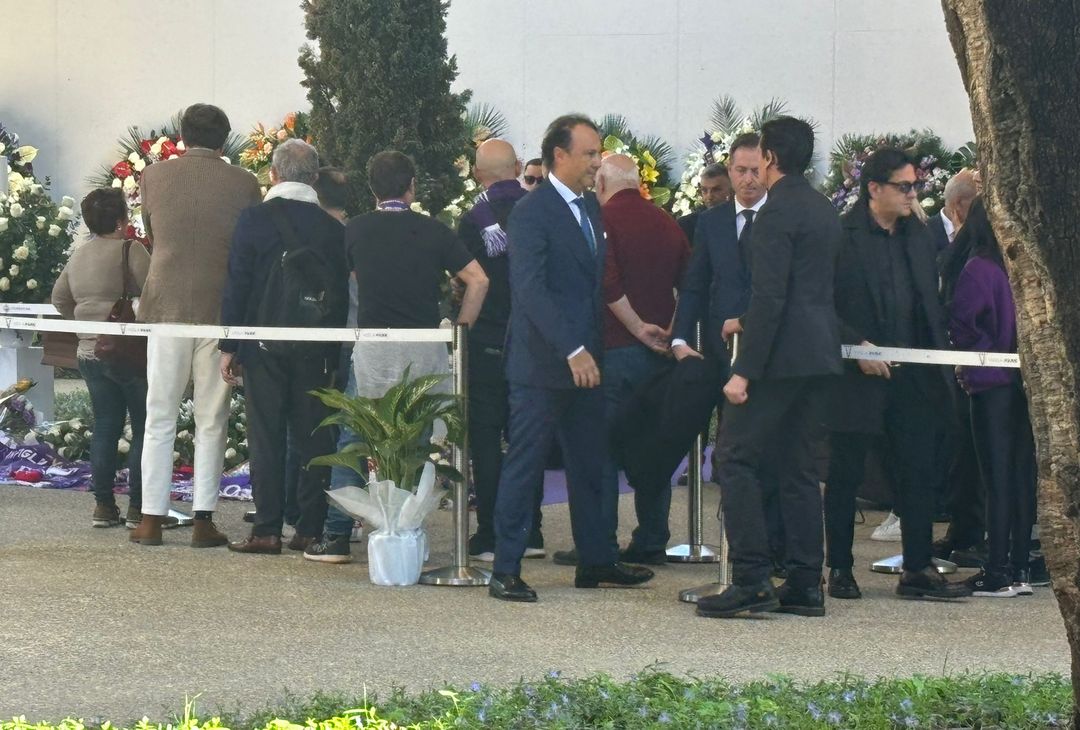 GALLERY VN – La camera ardente per Joe Barone. Tra i presenti Marotta e DeLa - immagine 37