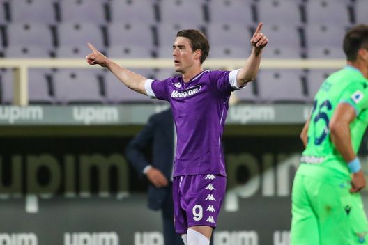 GERMOGLI PH: 8 MAGGIO 2021 FIRENZE STADIO ARTEMIO FRANCHI SERIE A FIORENTINA VS LAZIO NELLA FOTO ESULTANZA GOL VLAHOVIC GERMOGLI PH: 8 MAGGIO 2021 FIRENZE STADIO ARTEMIO FRANCHI SERIE A FIORENTINA VS LAZIO NELLA FOTO ESULTANZA GOL VLAHOVIC