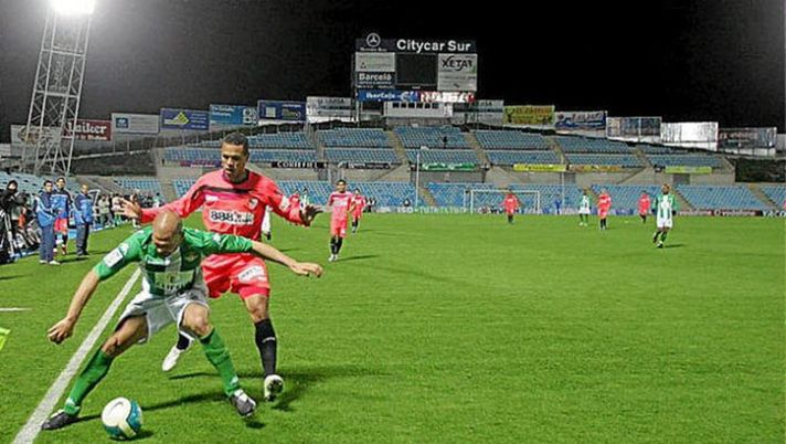 Nella foto il precedente del derby di Siviglia a porte chiuse Nella foto il precedente del derby di Siviglia a porte chiuse