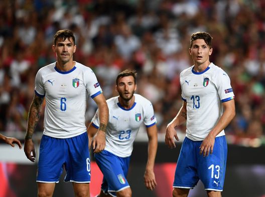 Caldara con Romagnoli, coppia centrale del Milan e della Nazionale Italiana. Caldara con Romagnoli, coppia centrale del Milan e della Nazionale Italiana.