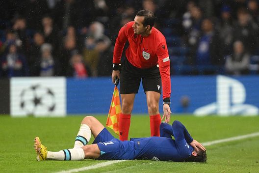 (Photo by Mike Hewitt/Getty Images) Chelsea, un pugno nello stomaco prima del London derby: Chilwell salta il Mondiale- immagine 2