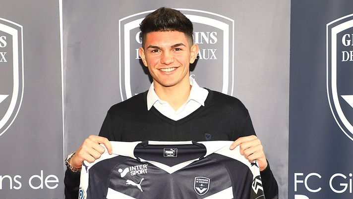 Raoul Bellanova con la maglia del Bordeaux, foto Twitter Bordeaux Raoul Bellanova con la maglia del Bordeaux, foto Twitter Bordeaux