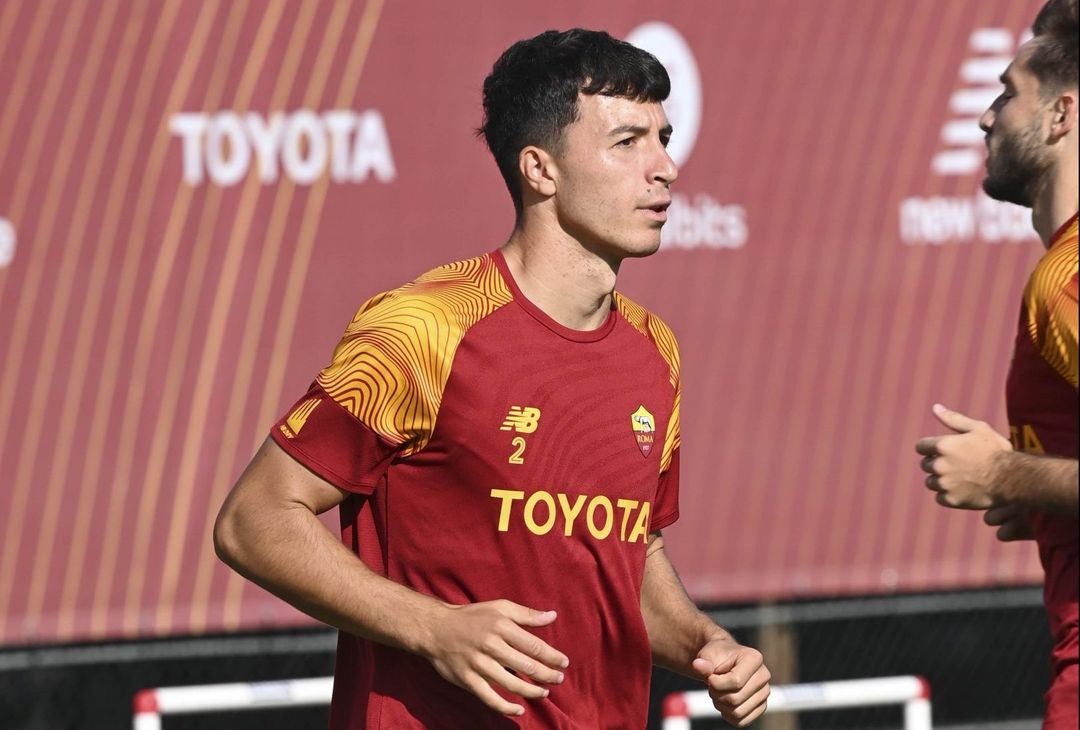 Trigoria, ripresa in vista del Betis: Karsdorp con il gruppo – FOTO GALLERY - immagine 28