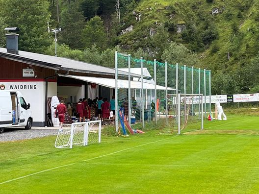 Torino, l’allenamento del mattino: presenti Moretti e Vagnati Torino, l’allenamento del mattino: presenti Moretti e Vagnati - immagine 1