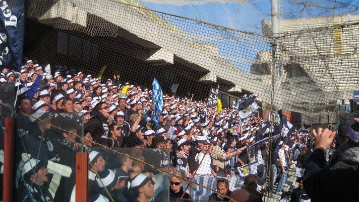 Salernitana-Cavese, eccessi da derby: “Cari tifosi, vi perdete il bello del calcio…” DERBY IN CAMPANIA