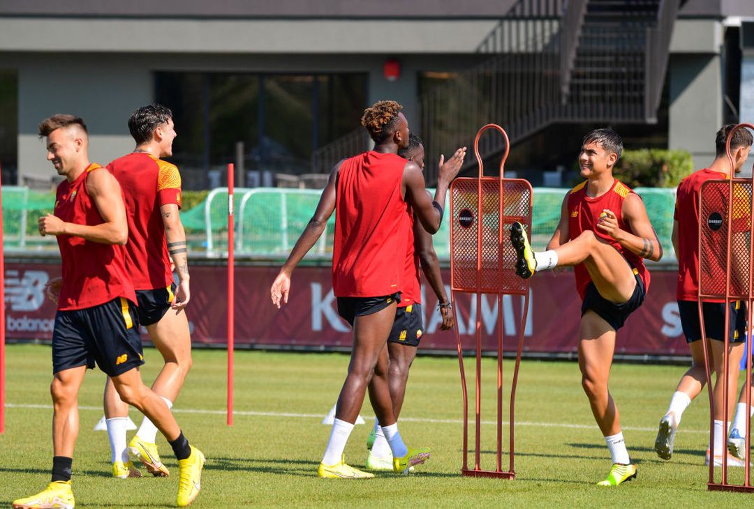 Trigoria, allenamento mattutino della Roma – FOTO GALLERY - immagine 15